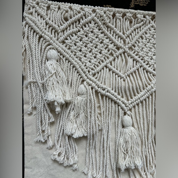 boho macrame pillow cases, set of 2. Zipper closure 18” x 18” - Picture 3 of 7